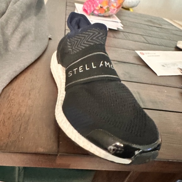 Stella McCarthy Adidas Ultra boost size W6 - Picture 3 of 4
